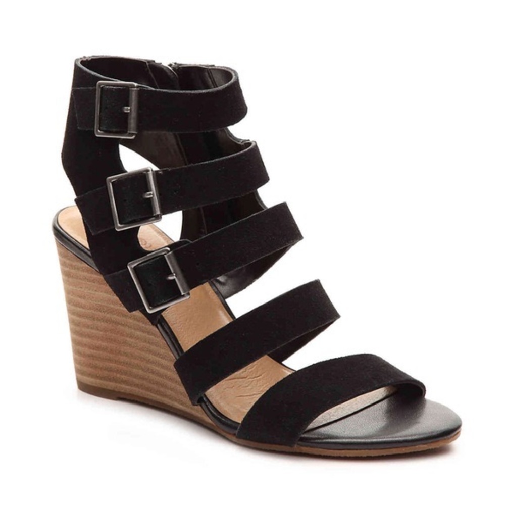 Crown Vintage Serena Black Suede Wedge sz 7